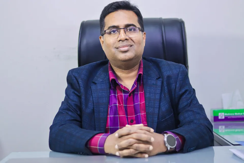 Dr. Saklayen Hossain